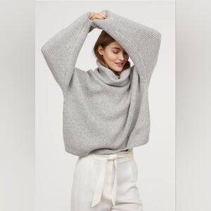 H&M oversized knit turtleneck heather grey sweater Size M